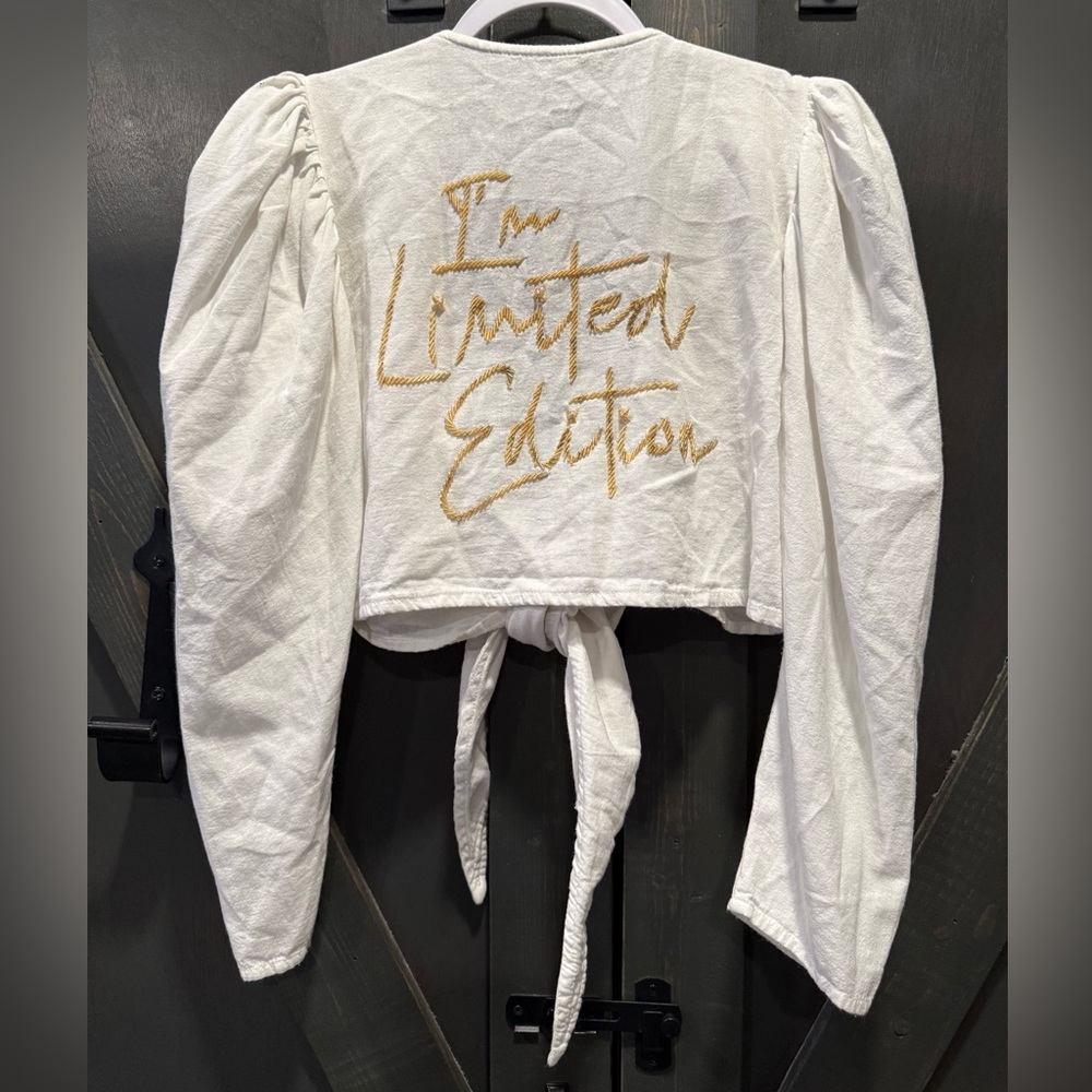 Women’s White Tie-Front Puff Sleeve Crop Top - Picture 1 of 3